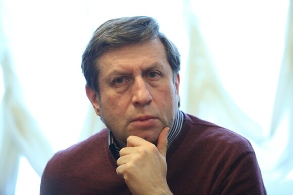 С юбилеем поэт! Одному из лучших современных русскоязычных поэтов и нашему хорошему другу Александру Вулыху исполнилось 70!